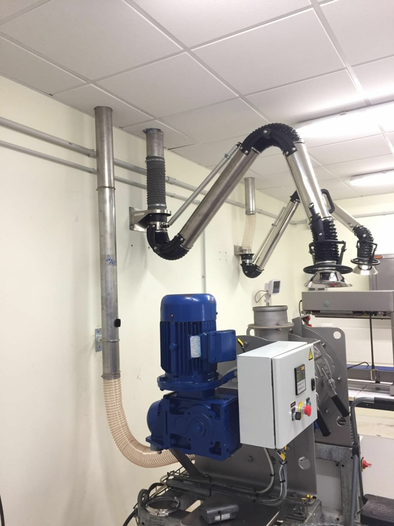 BRACCI A PARETE IN INOX 404