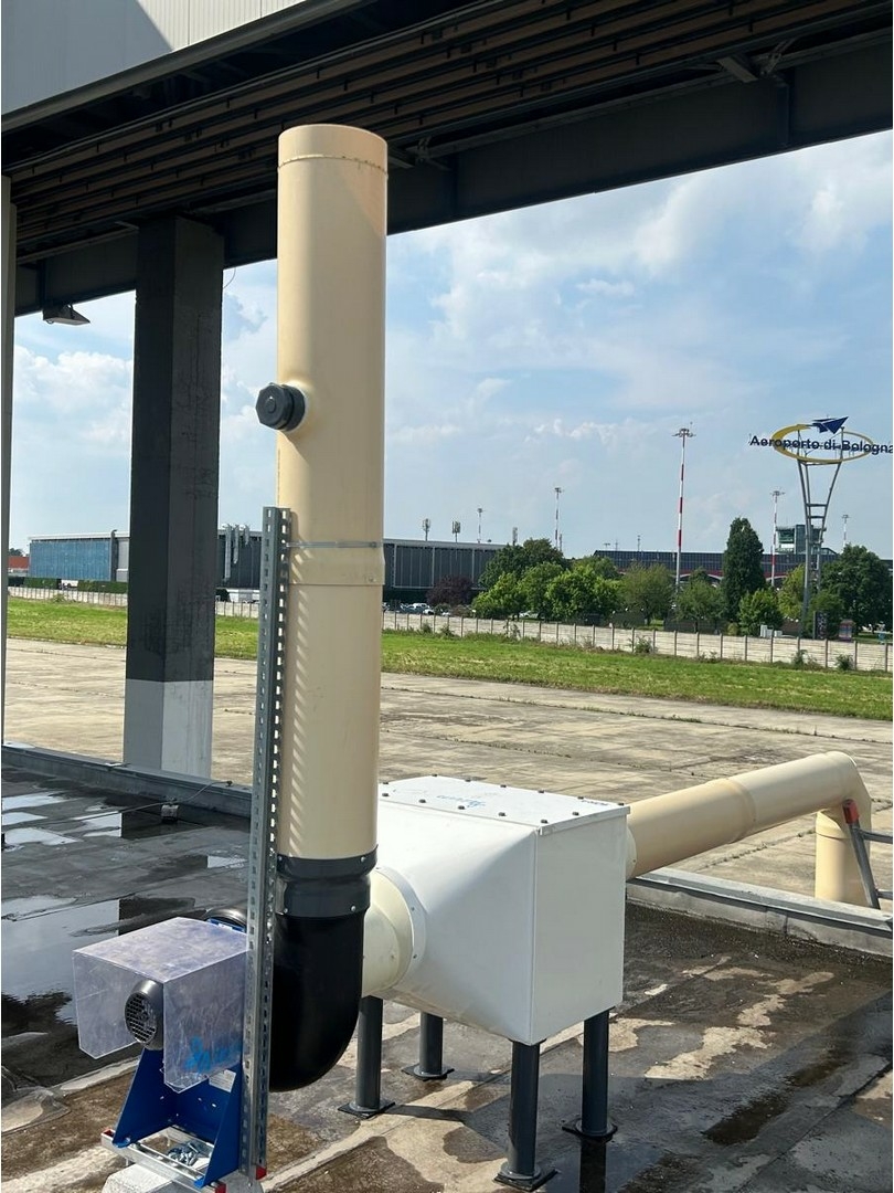 FILTRO A CARBONI CON VENTILATORE