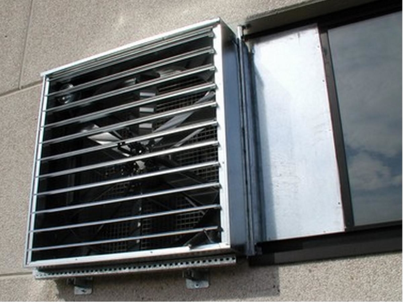 Sistema di ventilazione forzata per gas stagnanti nell'autorimessa
